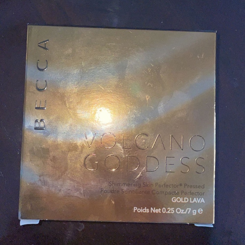 Becca Volcano Goddess Shimmering Skin Perfector
